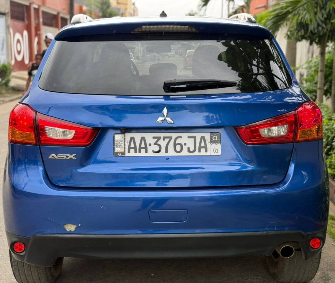 MUTSUBISHI ASX Année 2015