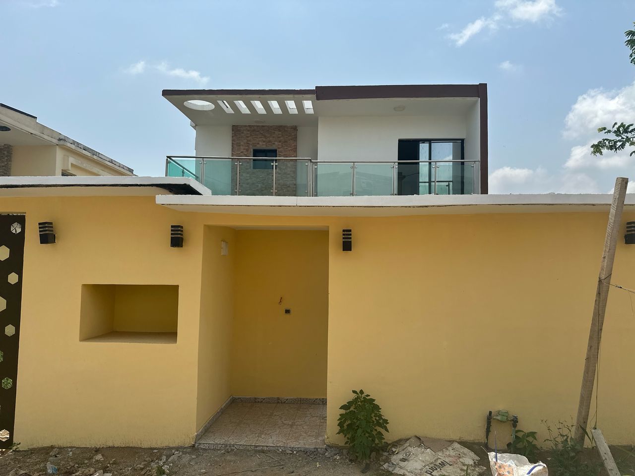 Bingerville. duplex 5 pces a louer