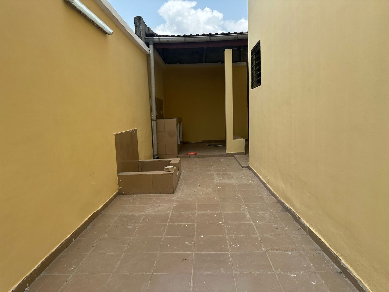 Bingerville. duplex 5 pces a louer