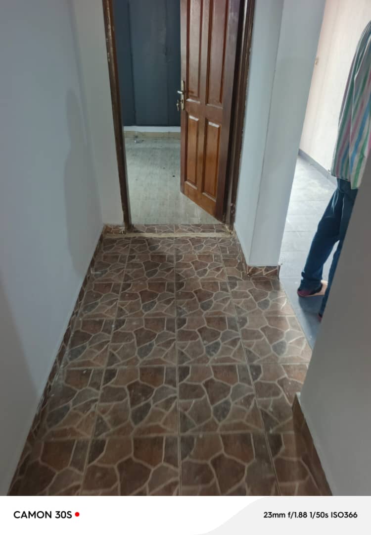 Azito 3 pces a louer