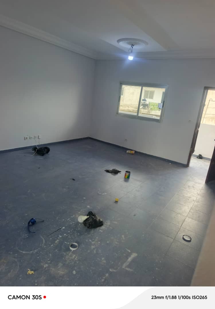 Azito 3 pces a louer